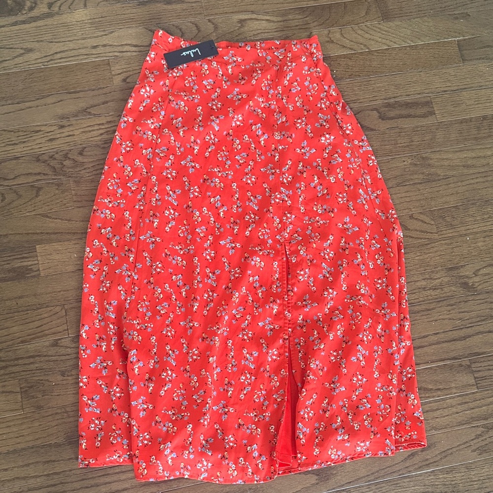 Lulu's Floral Midi Skirt. Small. NWT